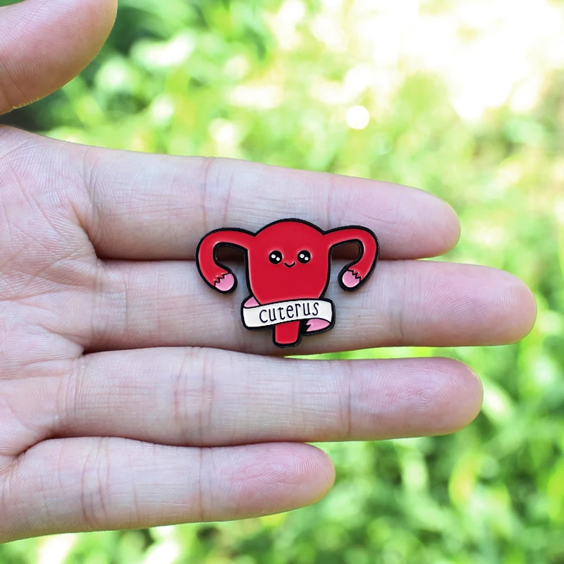 Cuterus мультфильм милое изображение красная брошь матка модель нагрудного значка