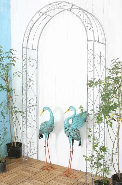 Железная арка в американском ретро стиле с цветами для балкона сада двора