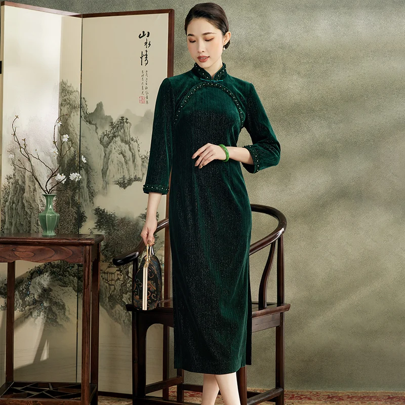 

the spring of 2021 the new wind restoring ancient ways of velvet nail bead improved nine points sleeve long qipao dress