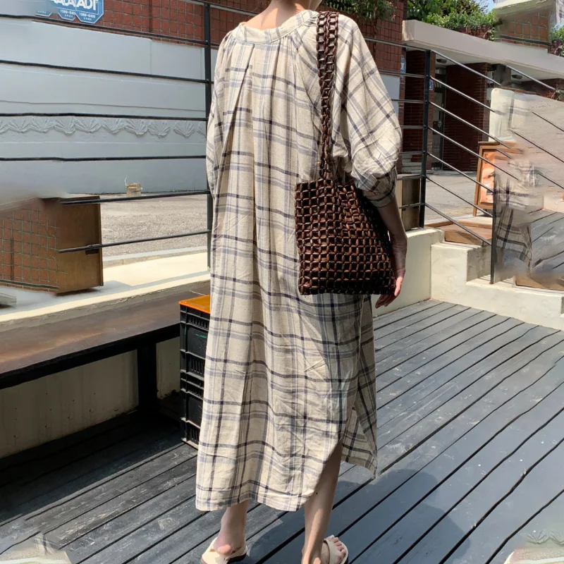 

2021 New Women Summer Cotton Linen Plaid Long Shirt Dress V Neck Loose Waist Pullover Maxi Sundress Split Hem