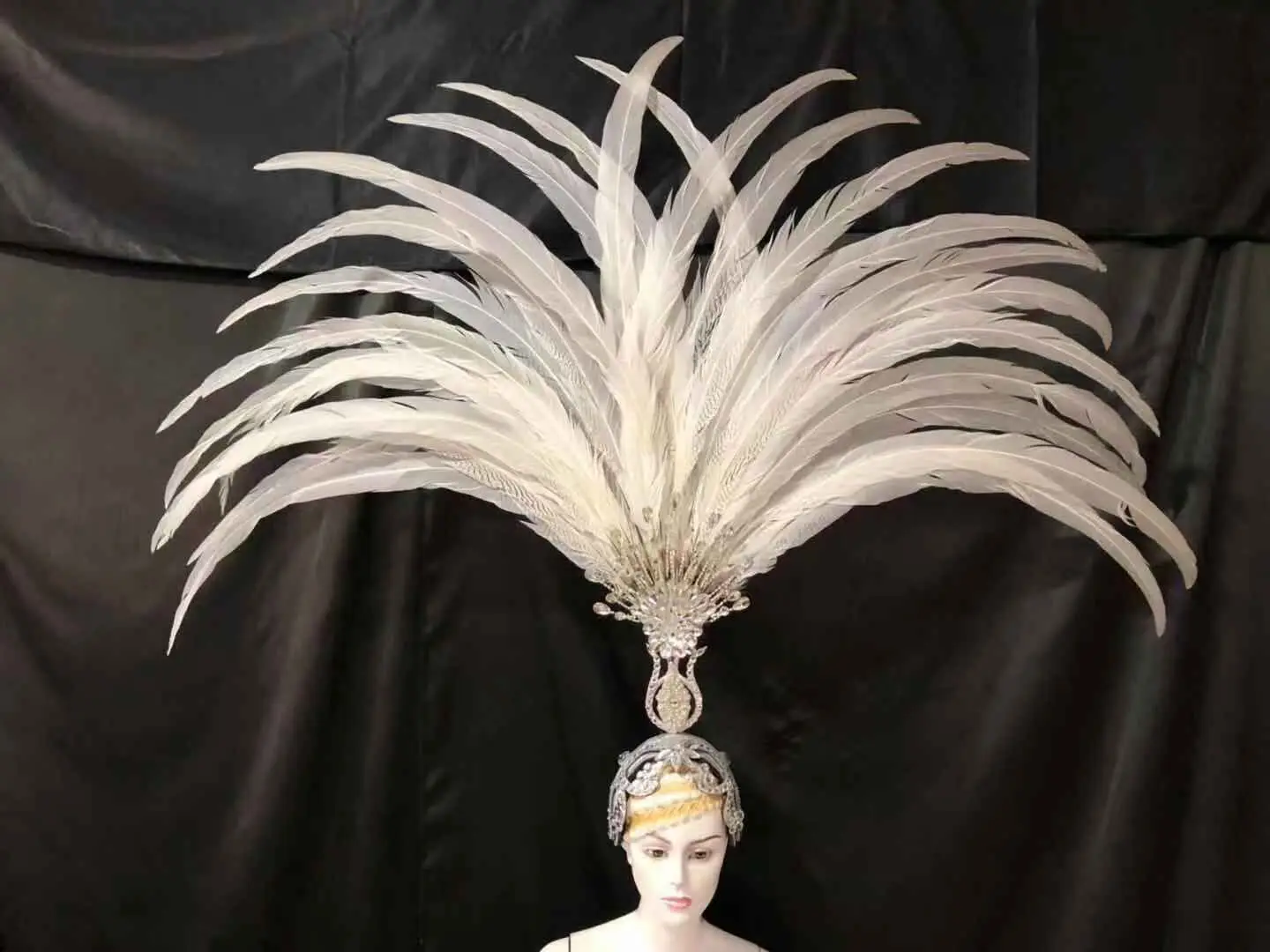 Одежда с перьями для выступлений на сцене подиума карнавала головной убор