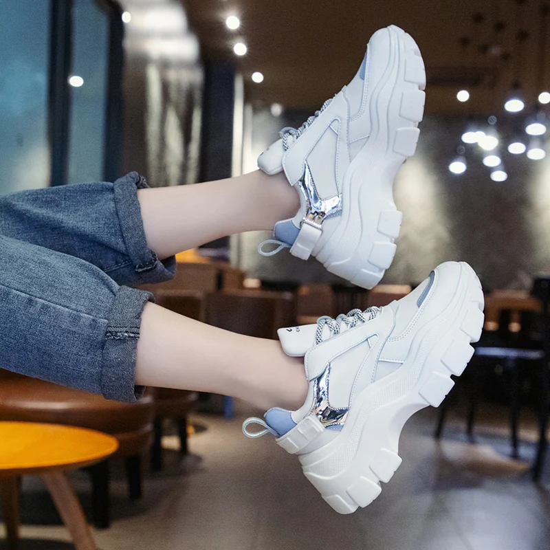 Женская обувь женские кроссовки на массивном каблуке увеличивающая рост