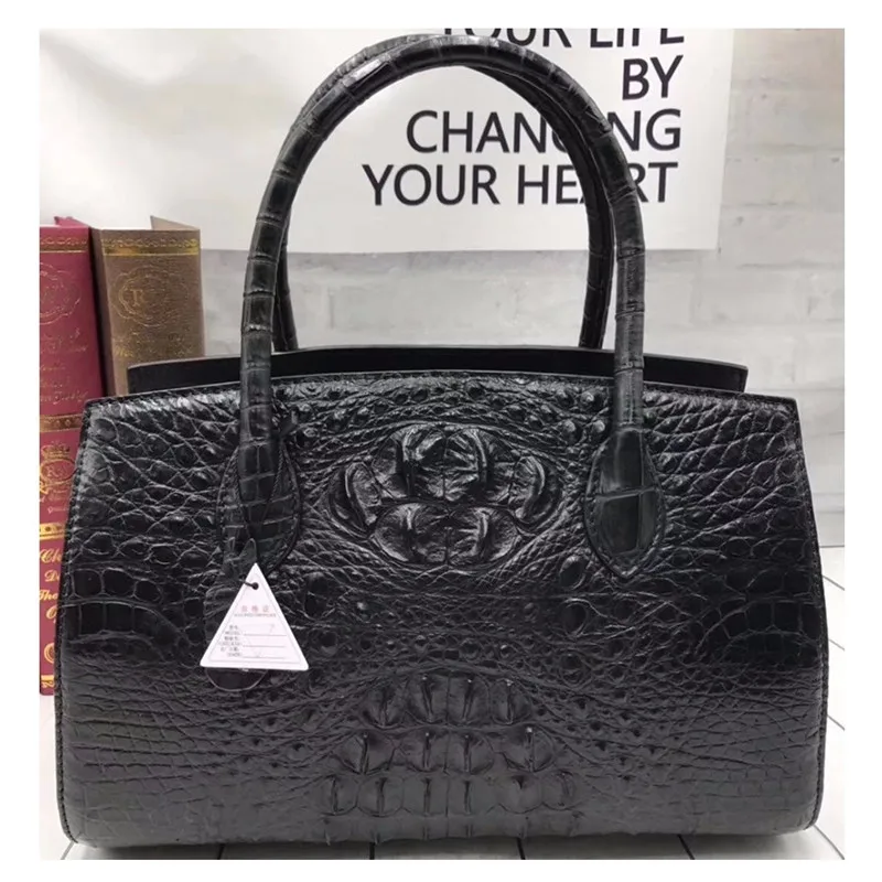 Рисунок 5 - Классическая большая женская сумка