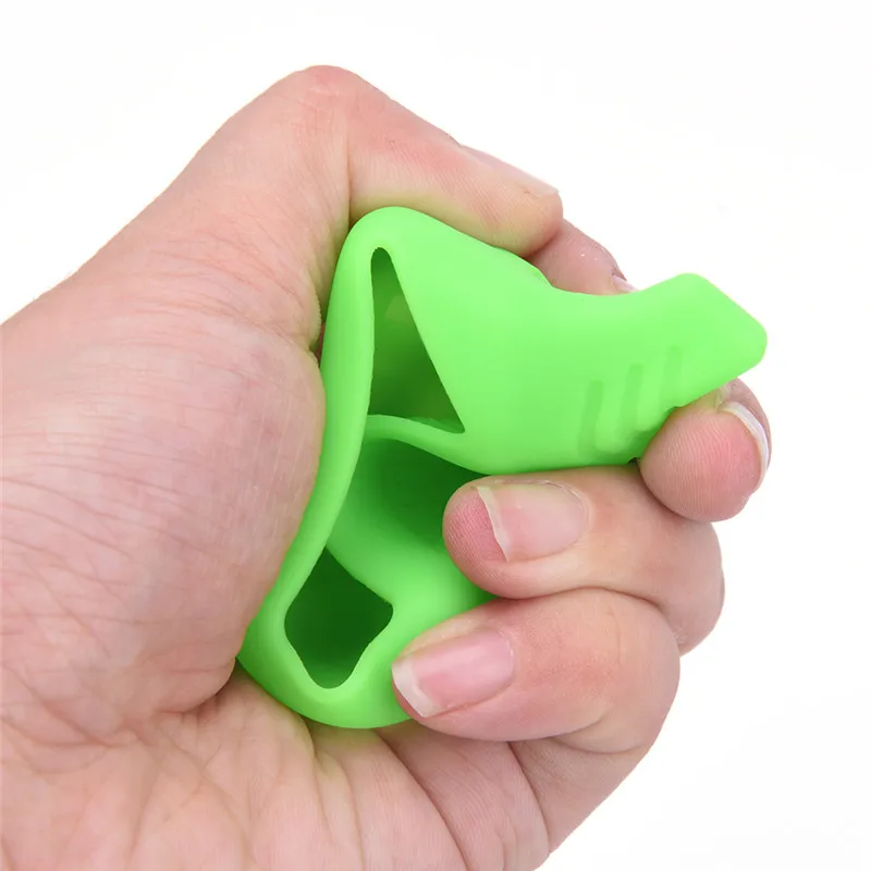 

1Pcs LCD Keychain Car Remote 2 Way Alarm Silicone case For Easy installation and cleaning with water Hot sale