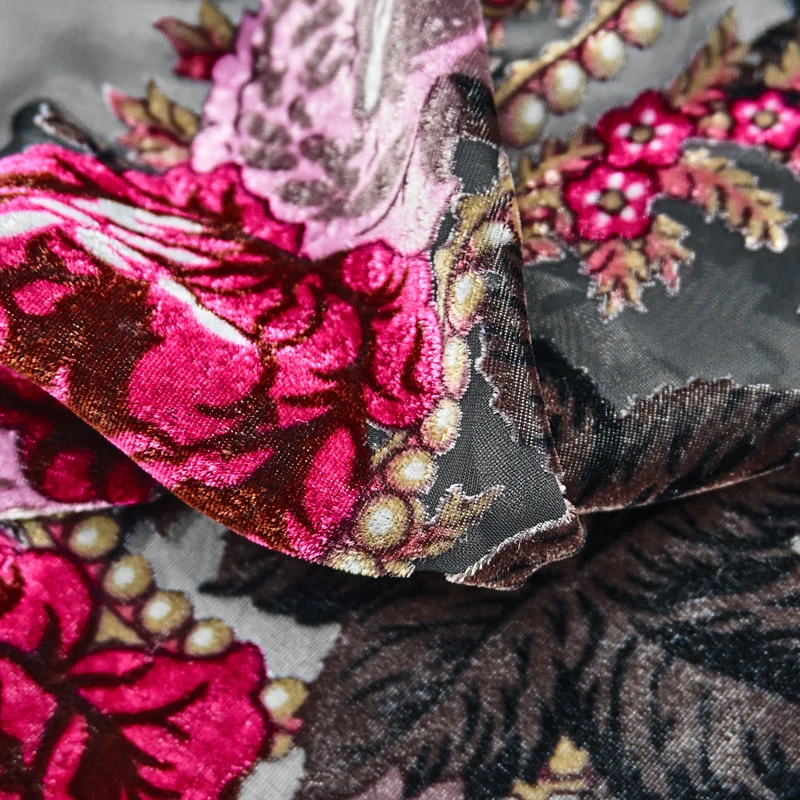 Пион на черной бархатной ткани с выгоранием Для платья тканевые - купить по