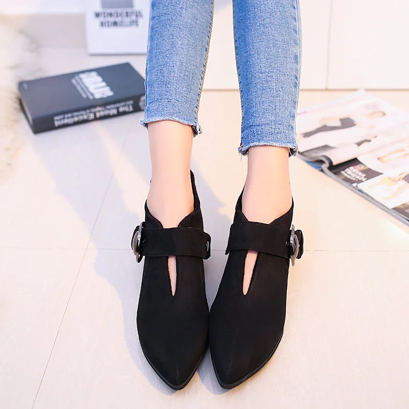 

Women Ankle Boots High Quality Shoes Warm Flock Winter Woman's Pointed Toe Flats Female Buckle Fashion Low Heels Botas 698