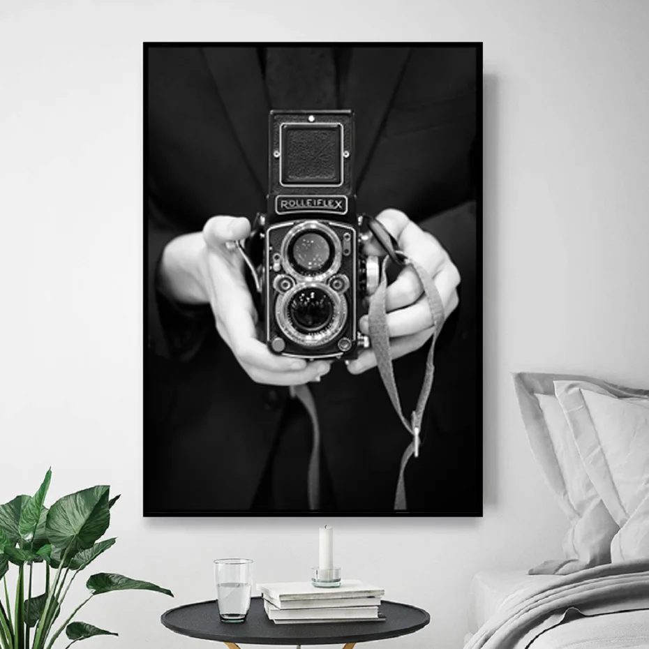 

Nordic Minimalism Modern Photography Film Black and White Character Canvas Painting Poster Wall Art Bedroom Living Room Home Dec