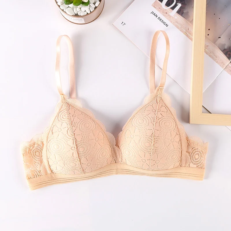 Бюстгальтер женский кружевной без косточек пикантное бесшовное нижнее белье с