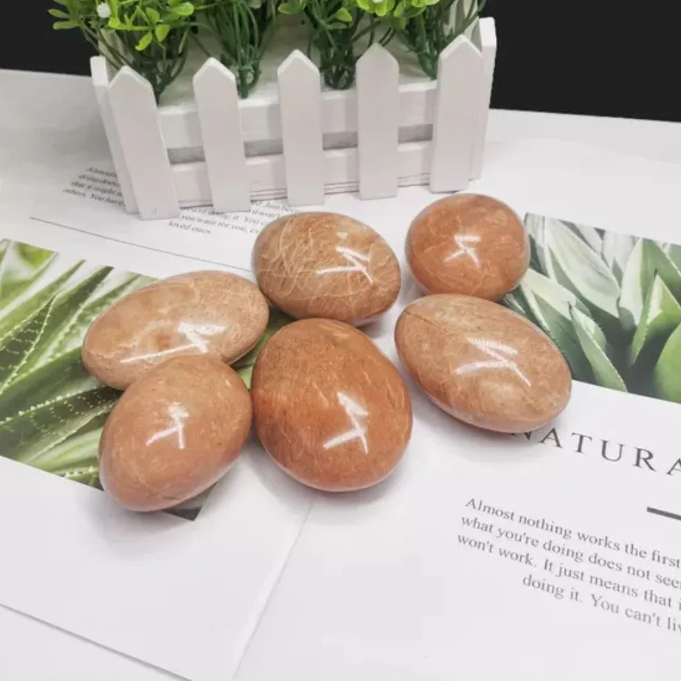 

1 Pcs High Quality Peach Moonstone Palm Polishing Natural Stone Crystal Quartz Energy Ore For Healing Decor