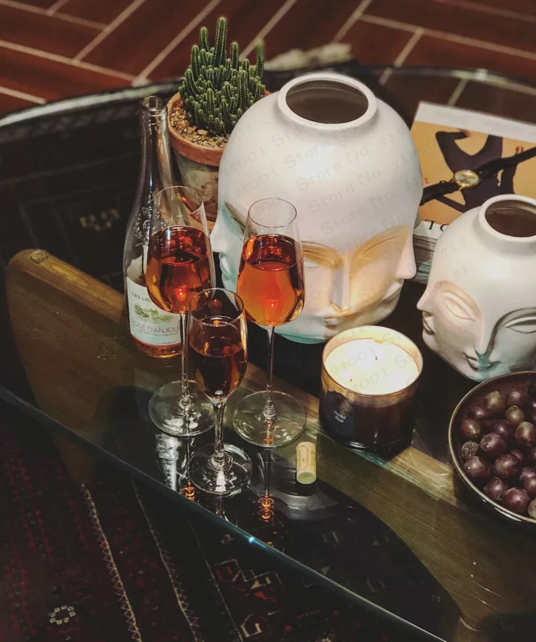 

Scandinavian white ceramic vase decoration home decoration crafts modern interior decoration countertop vase art face shape vase