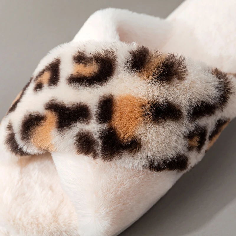 Женские леопардовые шлепанцы с перекрестными ремешками мягкие плюшевые меховые