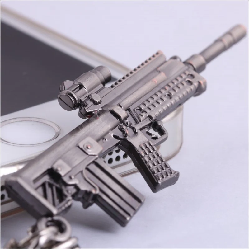 6 см длинный мужской брелок пистолет популярные игры брелки аниме сплав оружие