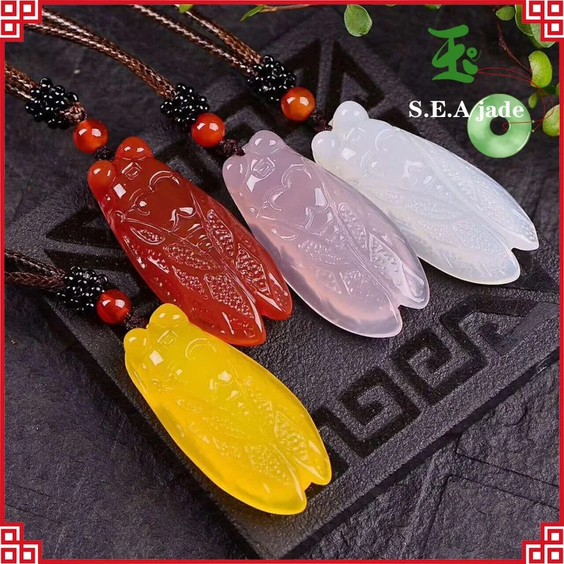 

Женская и Мужская подвеска-кулон с ярким нефритом