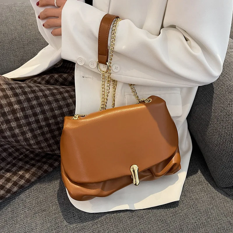 

Сумочка-клатч на цепочке, сумочка-Багет с защелкой, мягкие женские ручные сумки для женщин, бесплатная доставка, Женская трендовая сумка, 2021