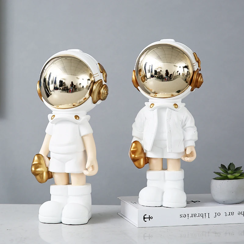 

Astronaut Statue Desktop Decoration Home Office Spaceman Figure Figurine Modern Simple Boy Bedroom Creative Cartoon Ornaments