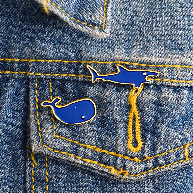 

MIX DESIGNS New creative enamel brooch alloy drip oil whale brooch, cute Japanese shark personality pin WHOLESALE