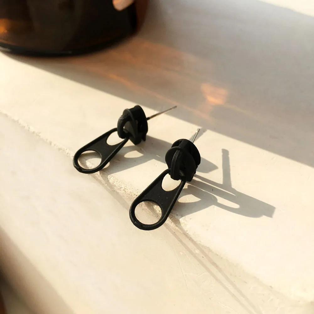 

In 2021 New Hyperbole Earrings Style Fashion Personality Creative Zipper Head Stud Earrings Women's Lovely Jewelry Gifts