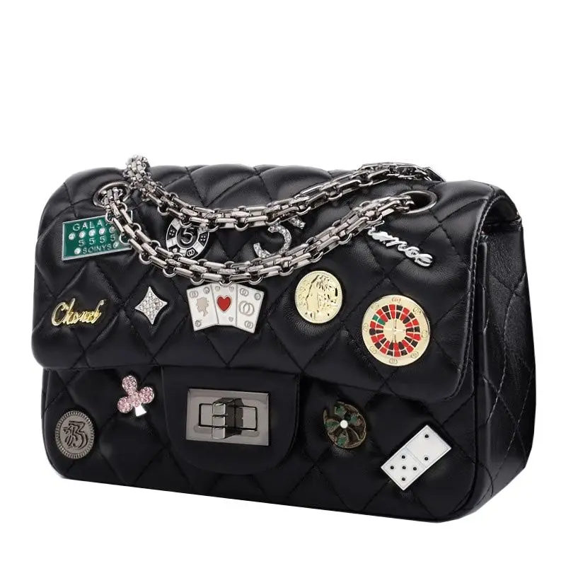 Женская сумка 2021 модная через плечо на цепочке мессенджер с нашивкой