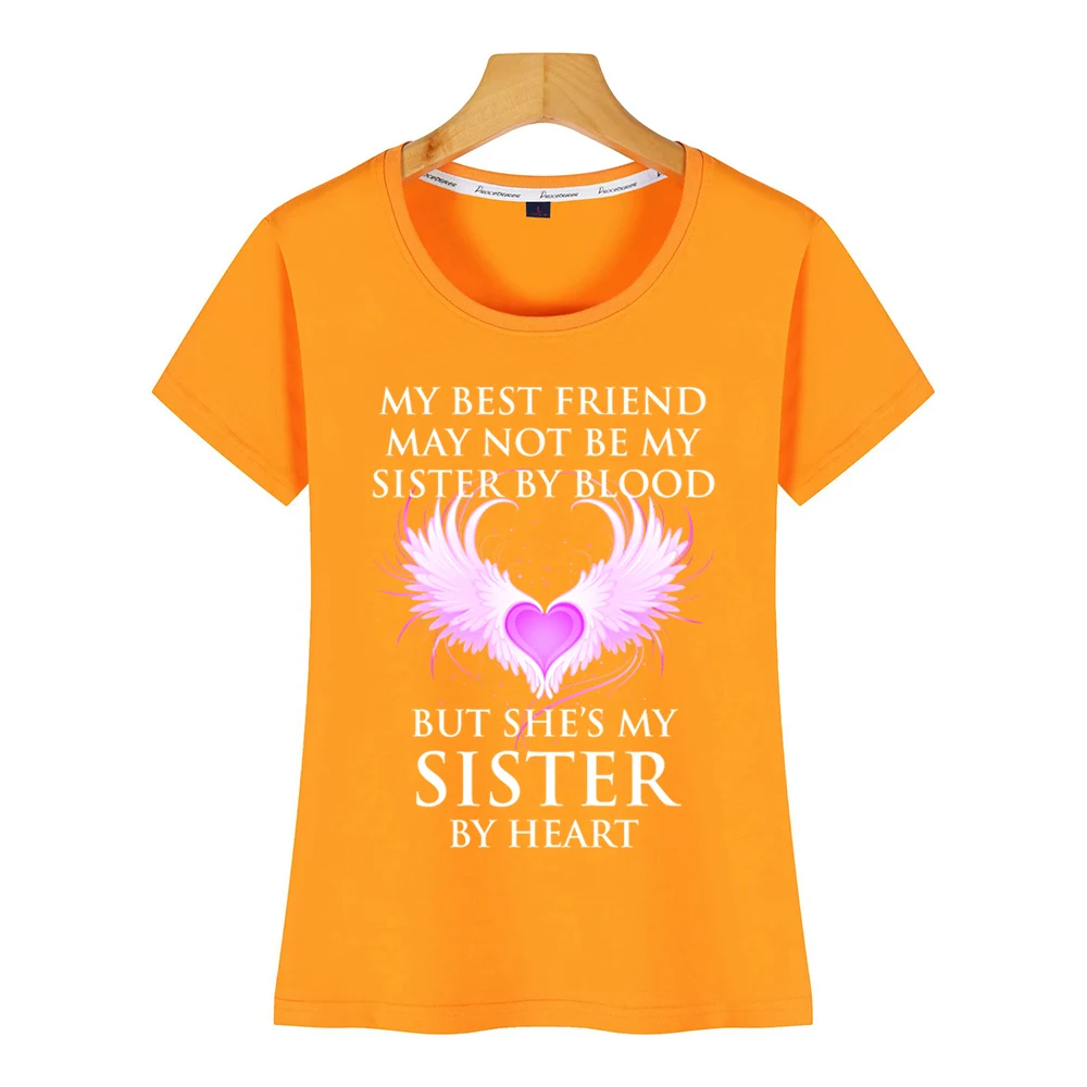 Женская футболка с надписью shes my sister by heart забавная короткая женская в стиле