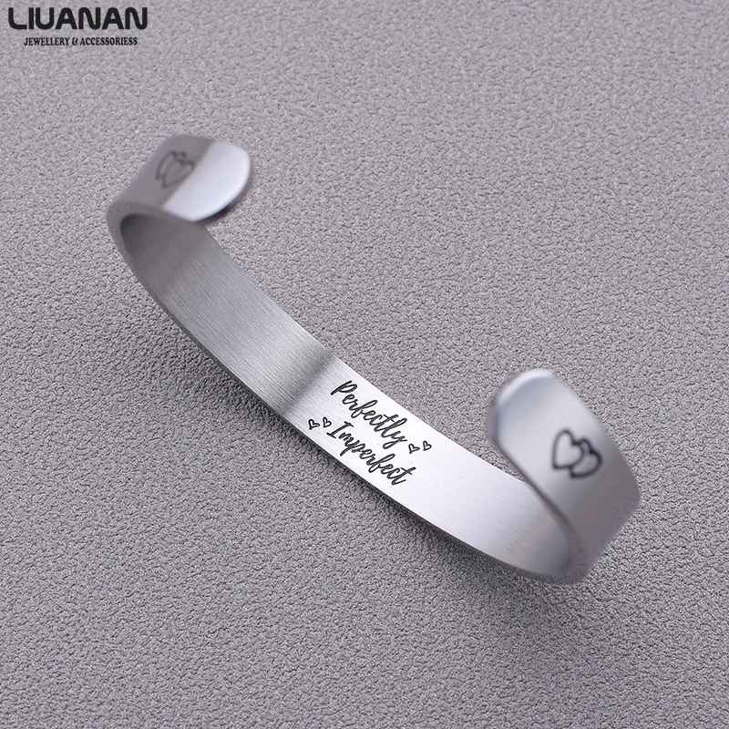 10 мм совершенно Imperfect Выгравированная манжета браслет широкий для женщин и