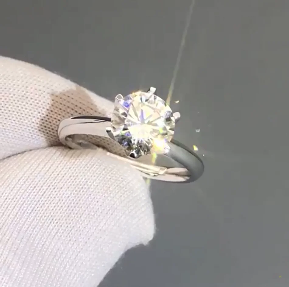 Кольцо женское из белого золота с муассанитом 2 карата | Украшения и аксессуары