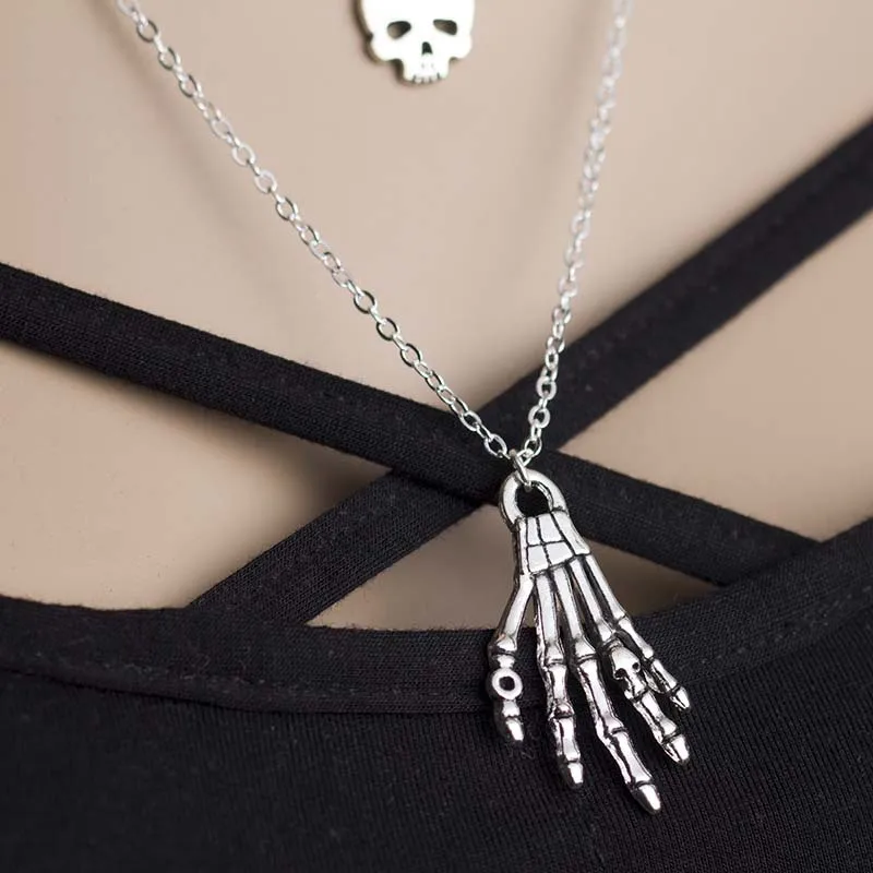 Simple Personality Skull Shaped Pendant Necklace Creative Long Chain Clavicle Necklaces for Women Fashion Collares Jewelry XL884 | Украшения