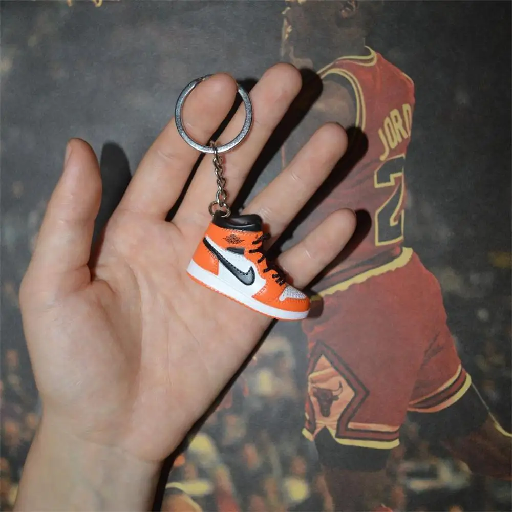 one shoe keychain Дропшиппинг aj1 offwhite Chicago Unc брелок в виде кроссовка Air Jordan 1 3D мини-кроссовки, закрытая спортивная обувь брелок в виде кроссовка s - Цвет: one shoe keychain