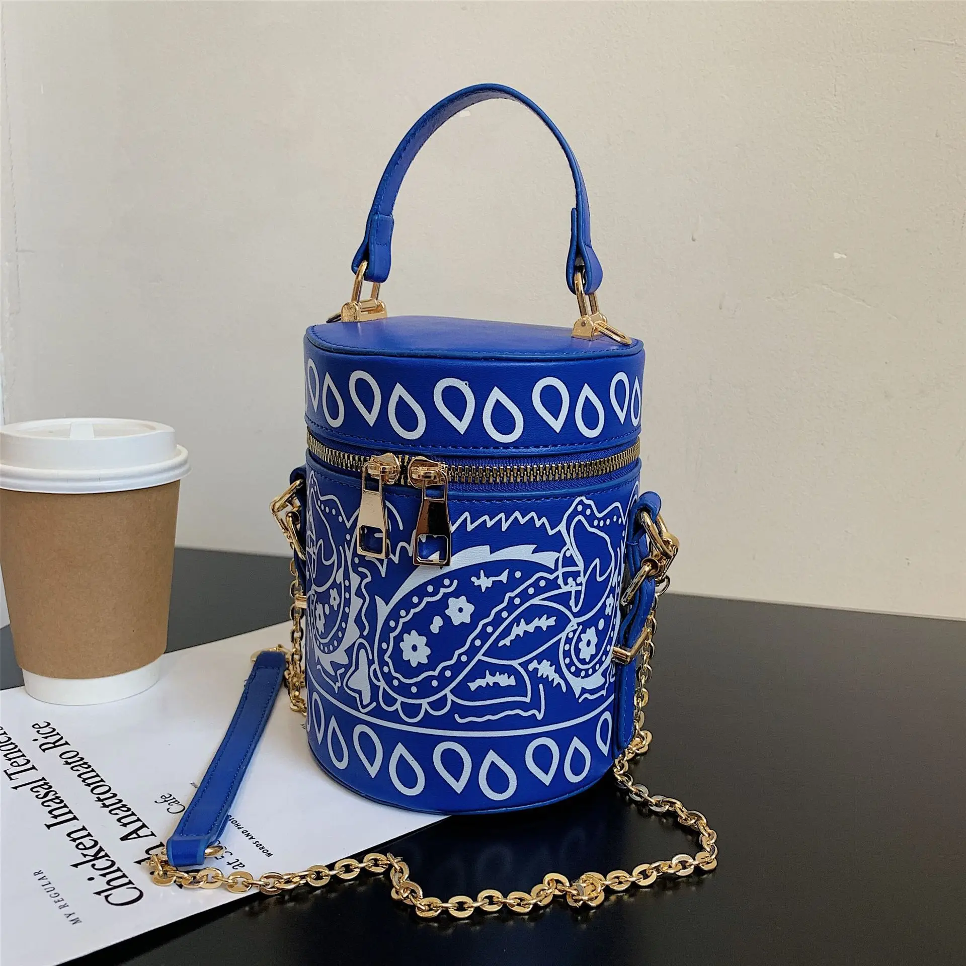 

Маленькая женская сумка-мешок, сумка-тоут с цветами кешью в стиле пэчворк, 2021, модная дизайнерская сумка на плечо, женская сумка-бандана, сум...