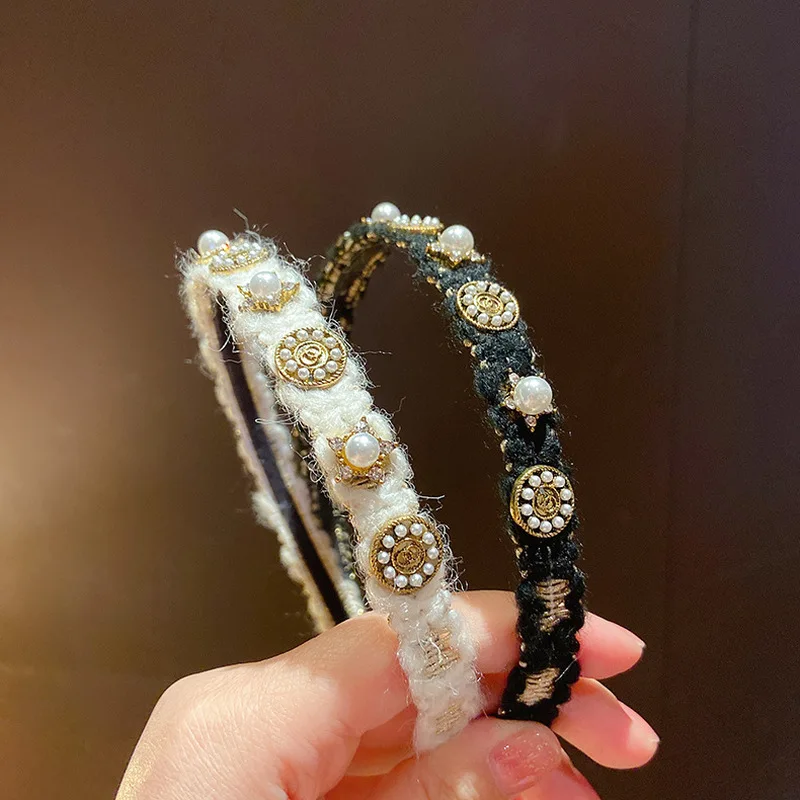 

Retro Classic Oversized Baroque Pearl Plush Headband for Women Girl Black White Pluffy Wool Hairband Hair Accessories Headwear
