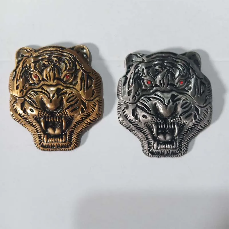 

Металлический значок для керосиновой зажигалки, масляная зажигалка «сделай сам», аксессуары для курения ручной работы, гаджеты, голова тиг...