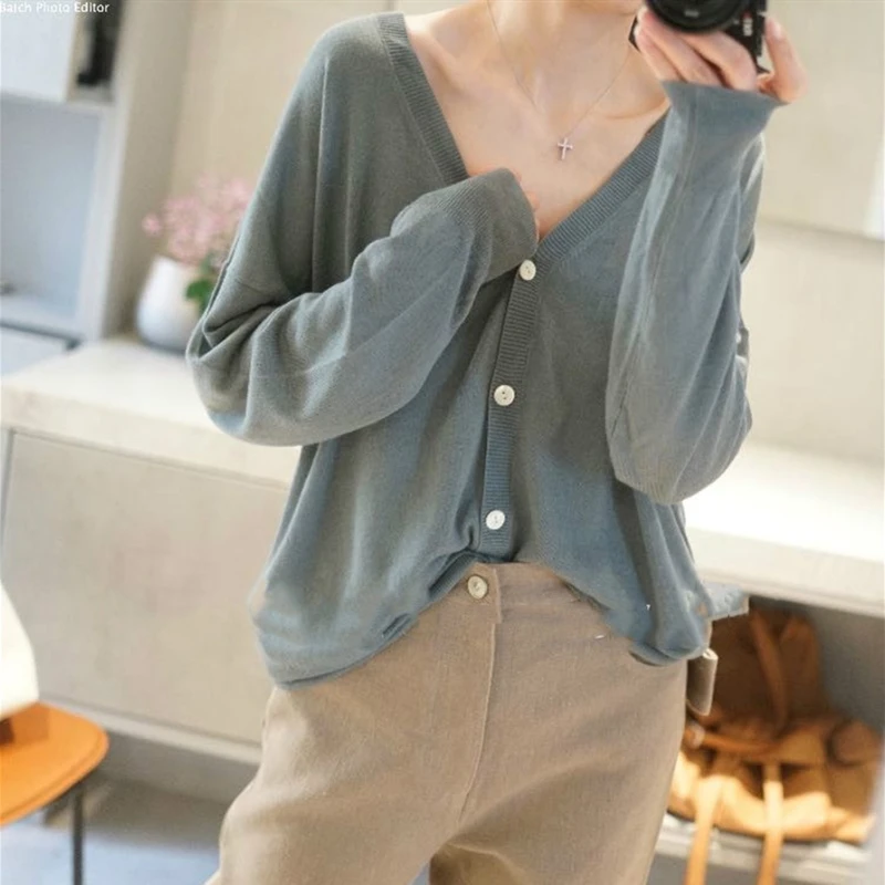 

100% Wool Cardigan Jacket Woman Sweater Spring 2020 Thin Section Loose Outer Wear V-Neck Sweater Cardigan Sunscreen Shirt