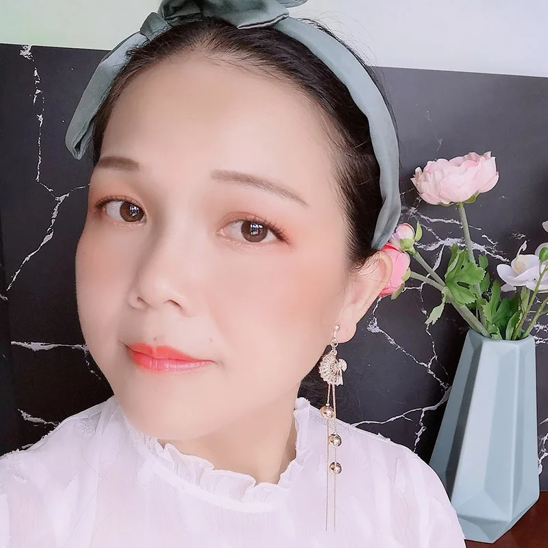 Женские серьги-клипсы золотая металлическая Длинная цепочка вишневый цветок