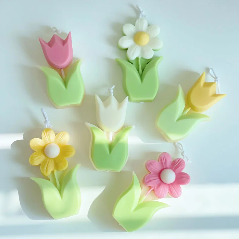

Lovely Flowers Tulip Soybean Wax Hand Scented Candles Bedroom Home Desktop Decoration Wedding Birthday New Year Gift Box
