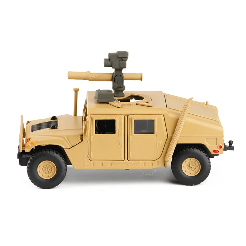 1/32 Hummer H1 военная модель шестидверный звук и светильник металлический