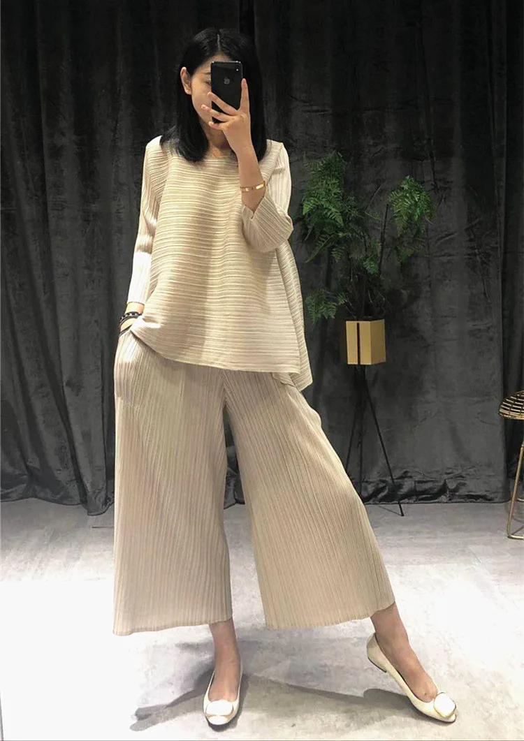 Женский плиссированный костюм Miyake летний Яркий модный из двух предметов топ и
