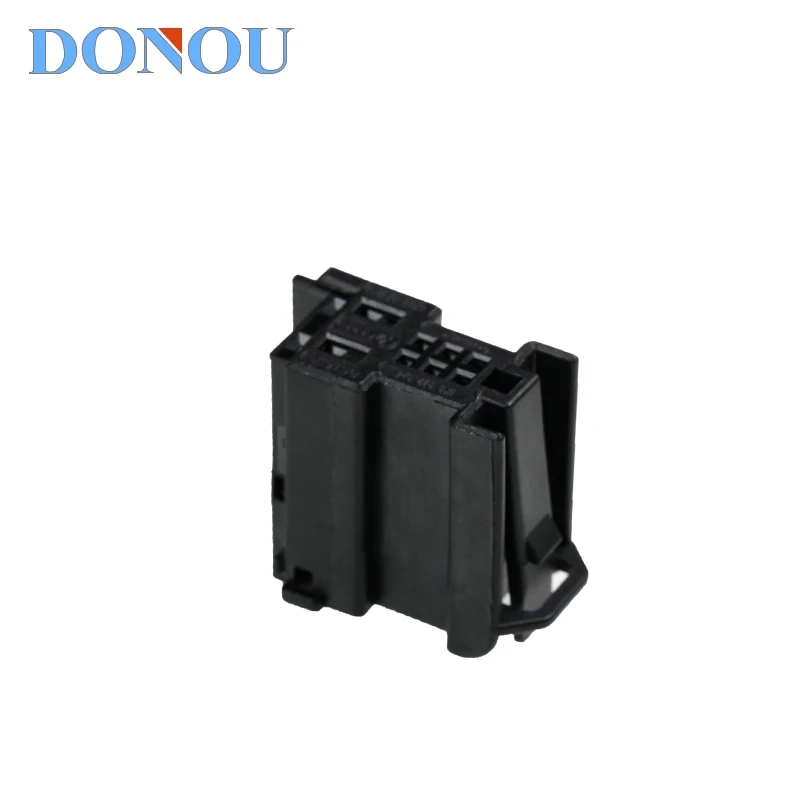 

Автомобильный соединитель, водонепроницаемый провод, соединитель с 7 отверстиями, пластиковый корпус, модифицированные аксессуары для авт...