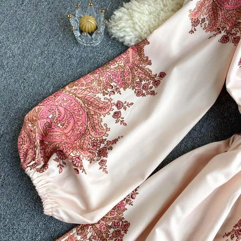 

Court style dress retro printed Lantern Sleeve loose short waist show thin temperament V-neck small dress dress