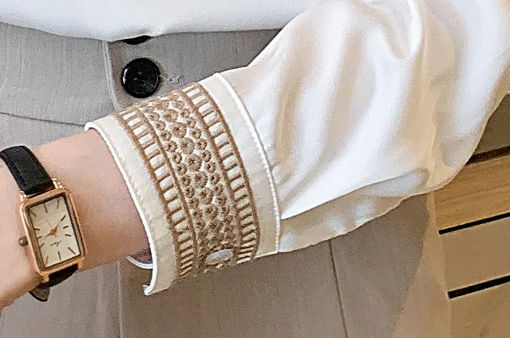 

Embroidery lace shirt elegant female long sleeve lace stitching chiffon blouse korean 2021 fashion casual women tops