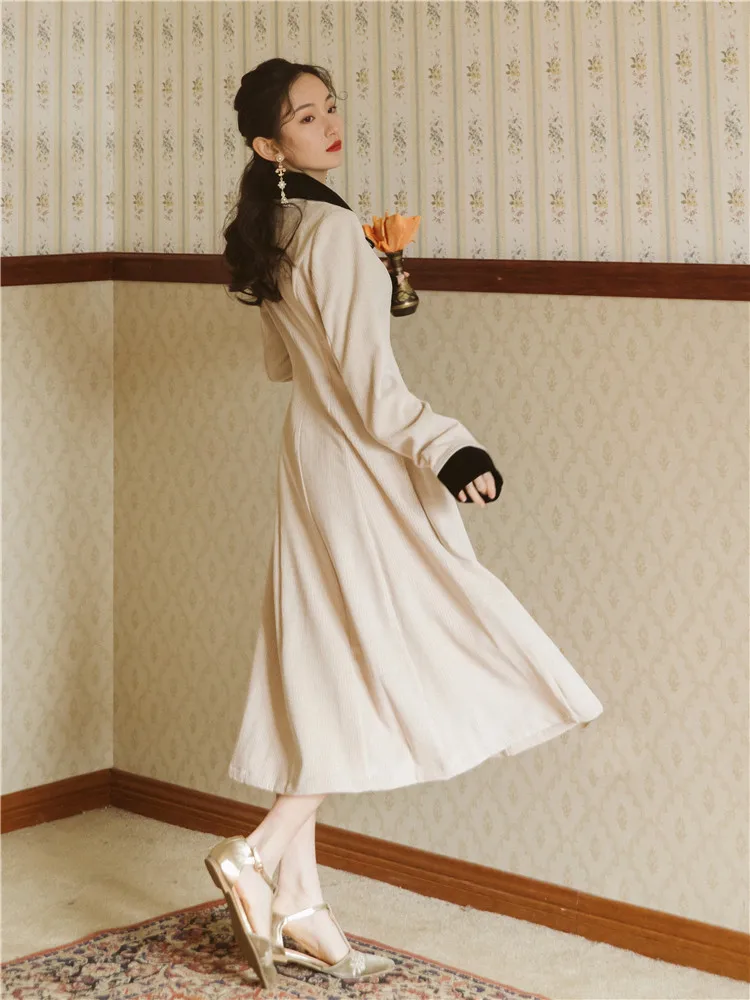 

Spring New Women's French Retro Peter pan Collar Dress Full Sleeve Big Hem Waisted Temperament Mid-length Dress Y882
