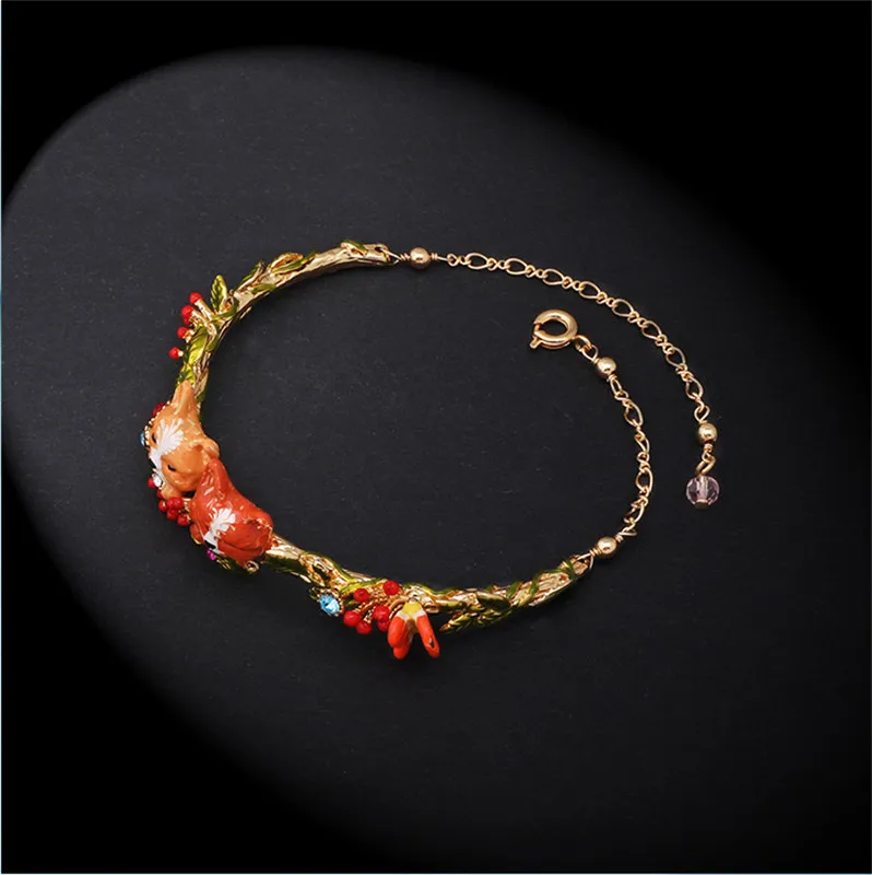

New hand-painted enamel glaze chihuahua puppy bracelet women's forest diamond leaf bracelet bracelet