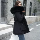 Женская зимняя куртка с капюшоном и меховым воротником