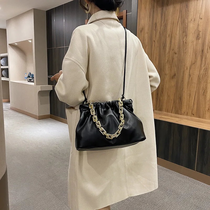 Клатчи на цепочке для женщин дизайнерские сумки через плечо из искусственной