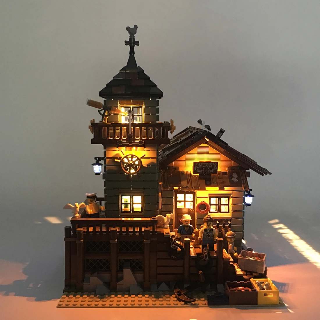 

DIY Small Particle Building Block USB Luminous LED Lighting Kit for Fisherman's Hut 21310