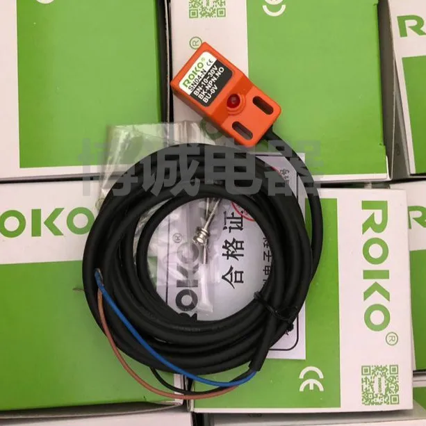 Индуктивный бесконтактный переключатель ROKO SN04-N 4 мм датчик приближения NPN 3