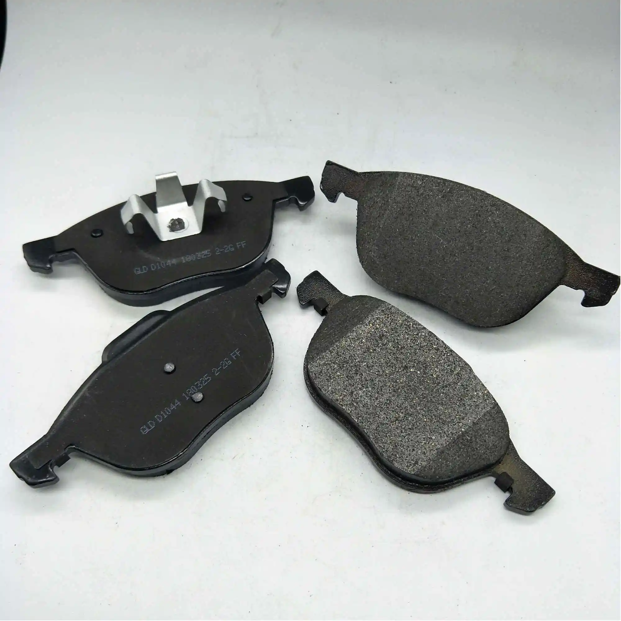 D1044 3068 3554 4 шт./компл. автомобильные тормозные колодки задние для FOCUS C MAX [2003