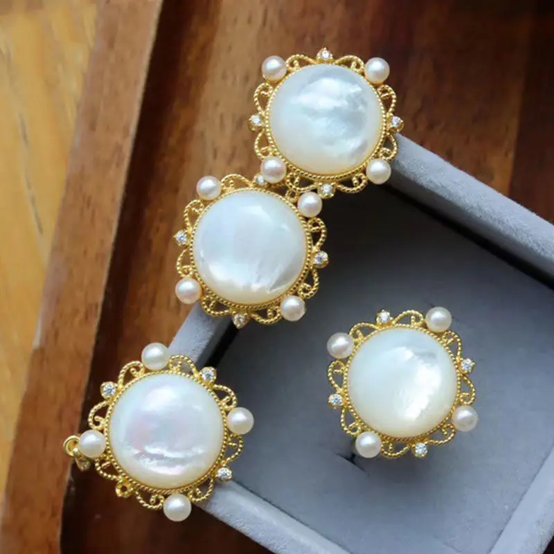 

S925 Sterling Silver Elegant Graceful White Shell Ring White Shell Simple Color Inlaid Lace Pearl Embellishment