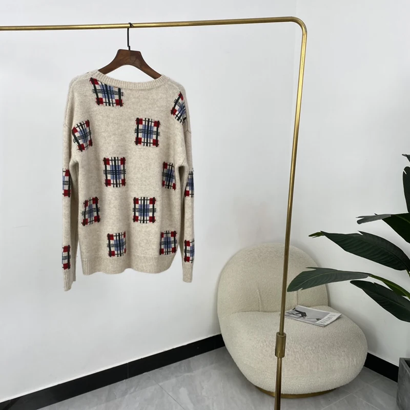 

100% Cashmere Crew Neck Appliques Full Sleeve Flower Square Grid Sweater Women 2021 Autumn New Top Quality Khaki Casual Pullover