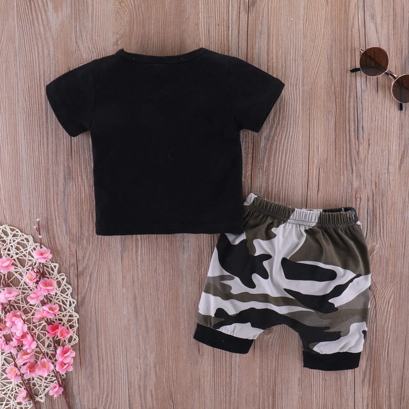 

2021 Summer Clothes Baby Boy Girl Clothes Short Sleeve Letter LIL KING Print Top + Camouflage Shorts 2pcs Infant Clothing