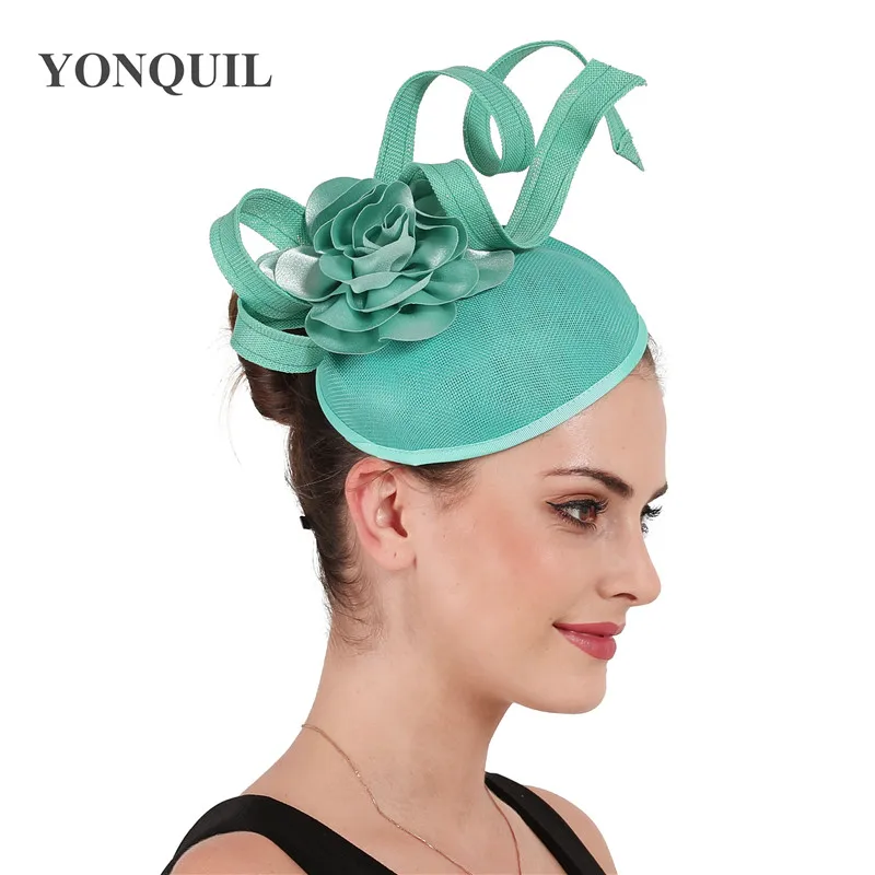 

Emerald Green Fascinator Hats For Elegant Bride Wedding Church Cocktail Fedora Caps With Nice Flower Hair Accessories Headbands