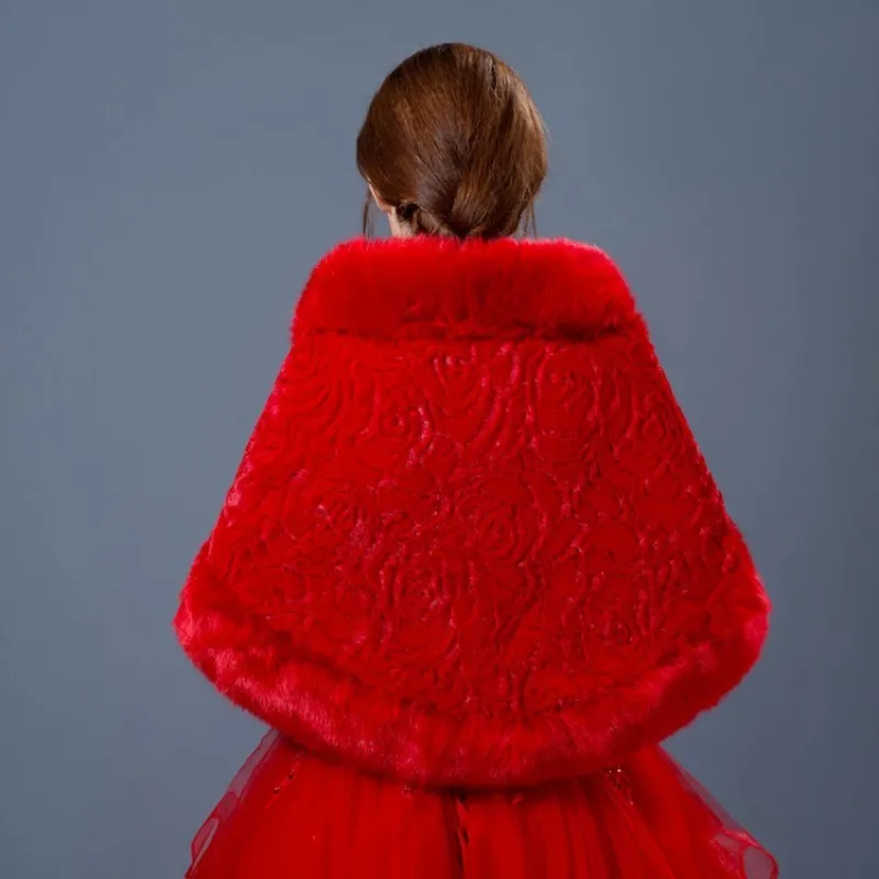 Зимняя теплая верхняя одежда из искусственного меха для невесты красная белая